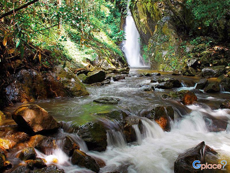 Mae Kerng Water Fall