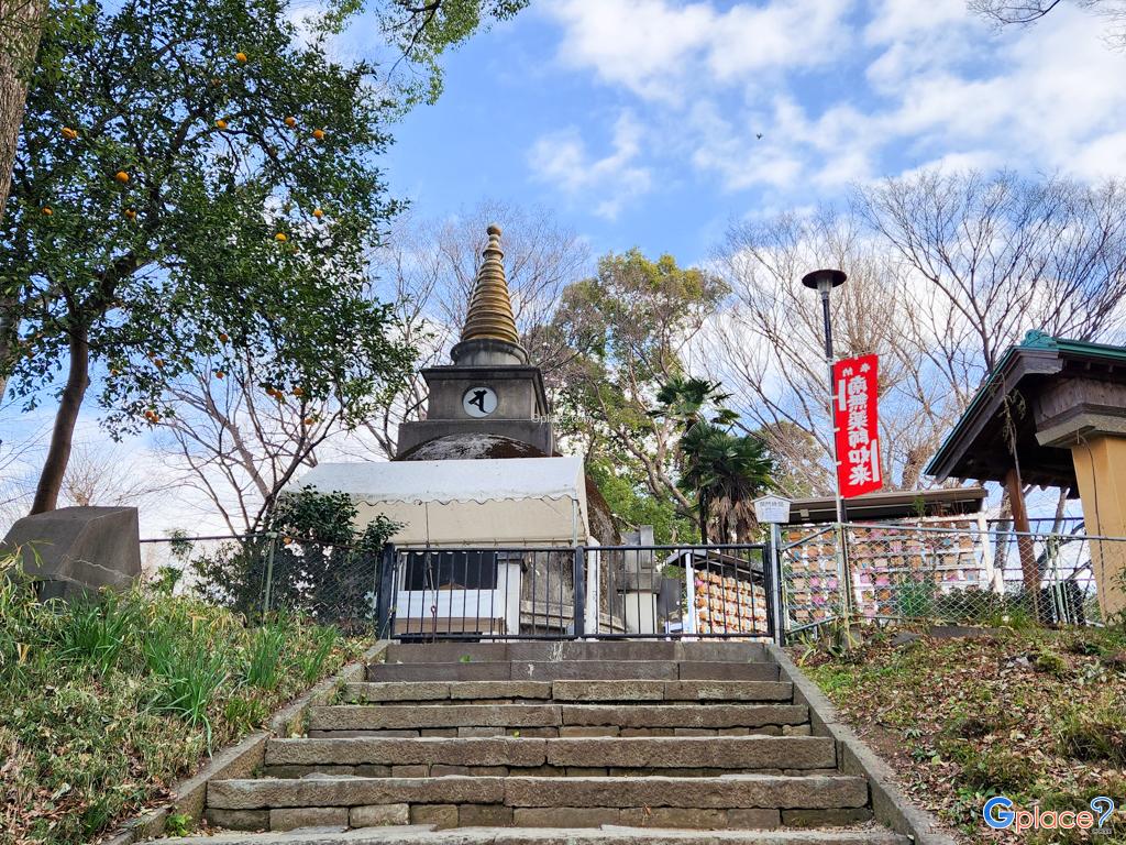 สุสานโบราณ สุริบาชิยามะ โคฟุน  Suribachiyama Kofun Mound