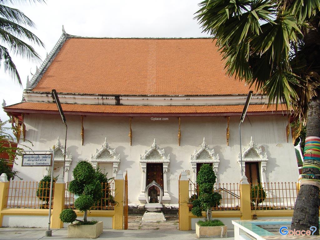 Wat Klang Worawihan Samut Prakan