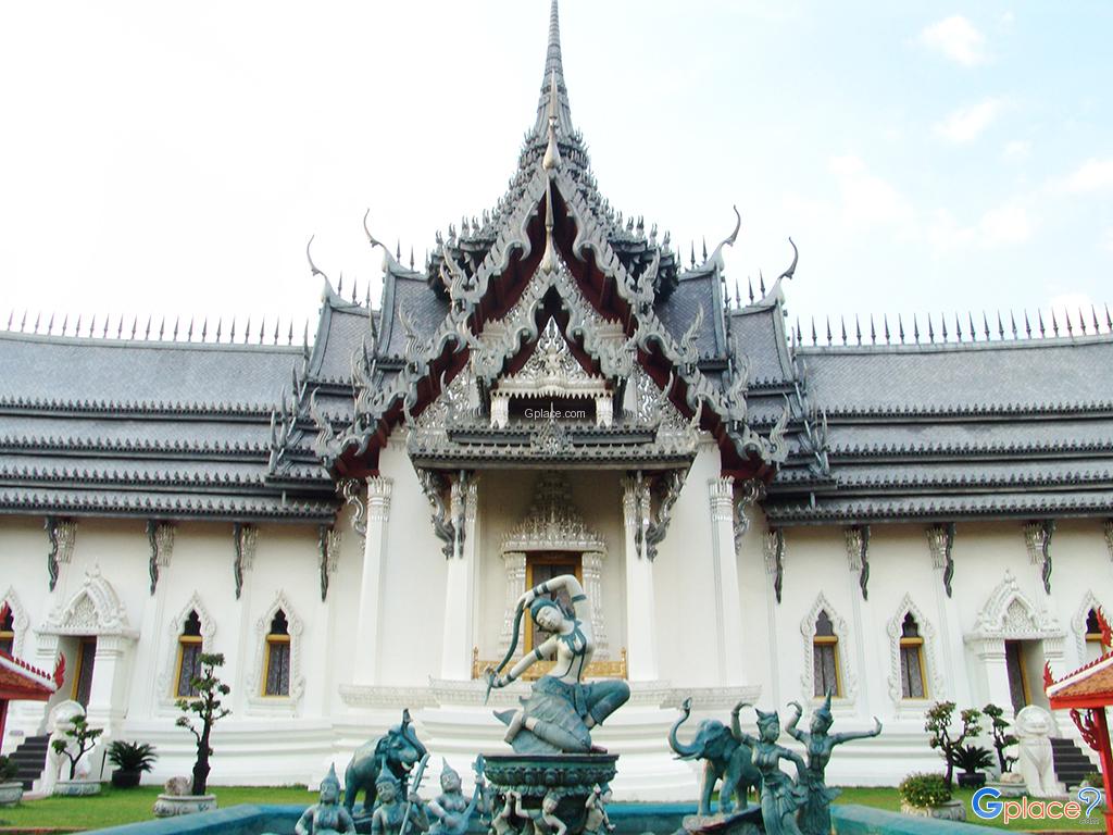 เมืองโบราณ