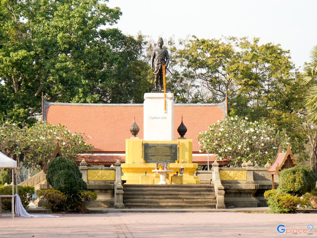 พระบรมราชานุสาวรีย์พระเจ้าอู่ทอง