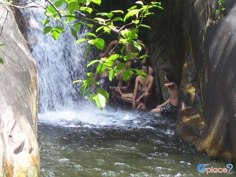 Huai Yang Waterfall National Park