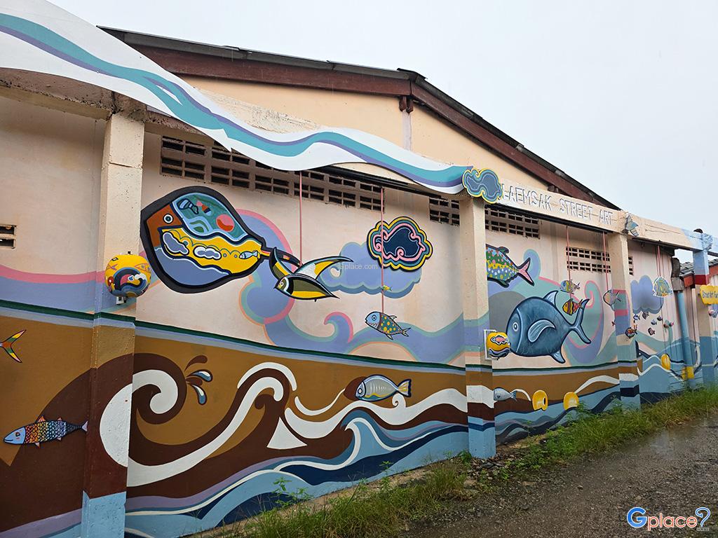 Laem Sak Old Community