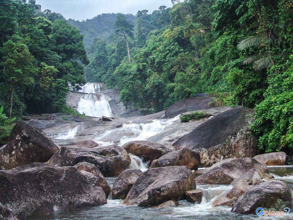 Phrom Lok Waterfall
