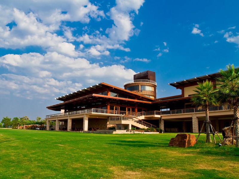 เมาน์เท่นครีก กอล์ฟ รีสอร์ท แอนด์ เรสซิเดนซ์