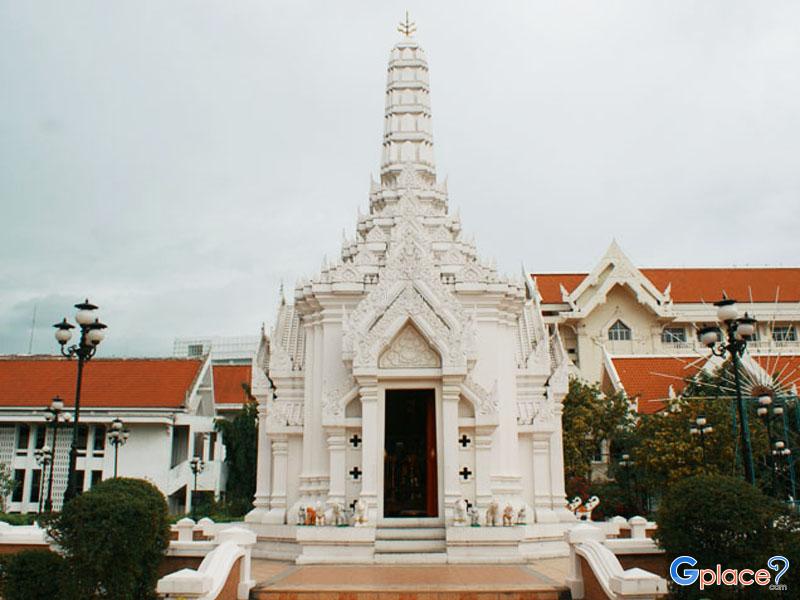 City Pillar Shrine Pathum Thani