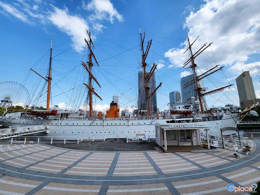 Yokohama Port Museum and Nippon Maru Maritime Museum