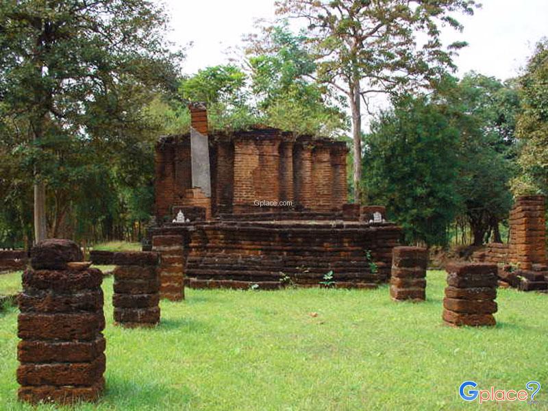 Wat Phra Non Kamphaeng Phet
