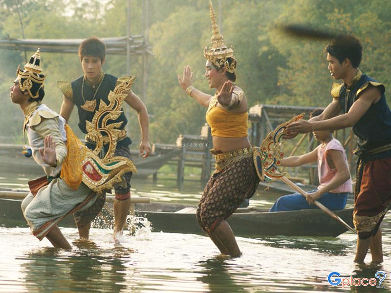 Klong Srabua Floating Market