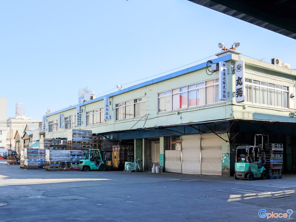 ตลาดปลาส่วนขายส่ง Tsukiji Wholesale Market