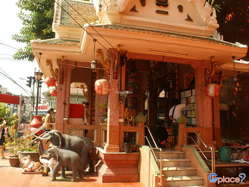 呵叻市神社