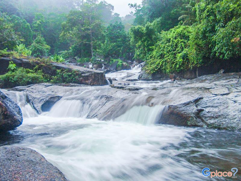 Ai Khiao Waterfall