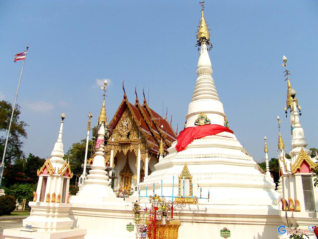 Wat Chomphuwek