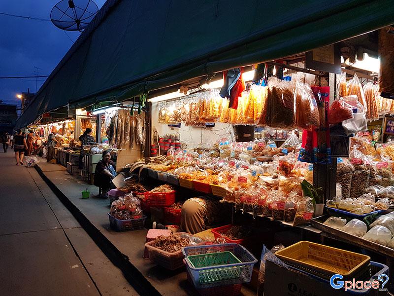 Nong Mon Market