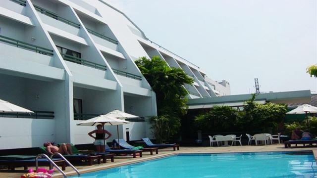 โรงแรมสิริน หัวหิน
